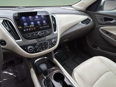 Used 2024 Chevrolet Malibu LT image 24