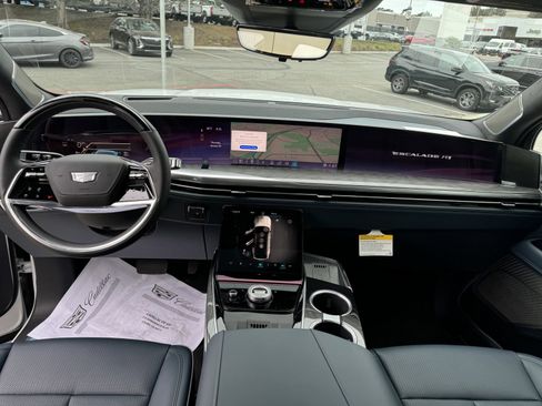 New 2025 Cadillac Escalade IQ Sport 2 image 20