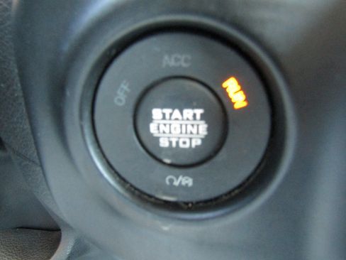 Used 2023 Jeep Gladiator Overland AWD/4WD image 33
