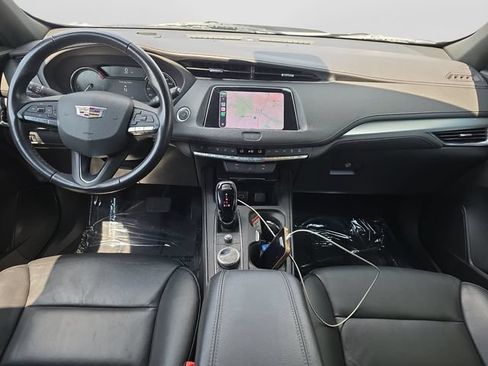 Used 2023 Cadillac XT4 Premium Luxury AWD/4WD image 11