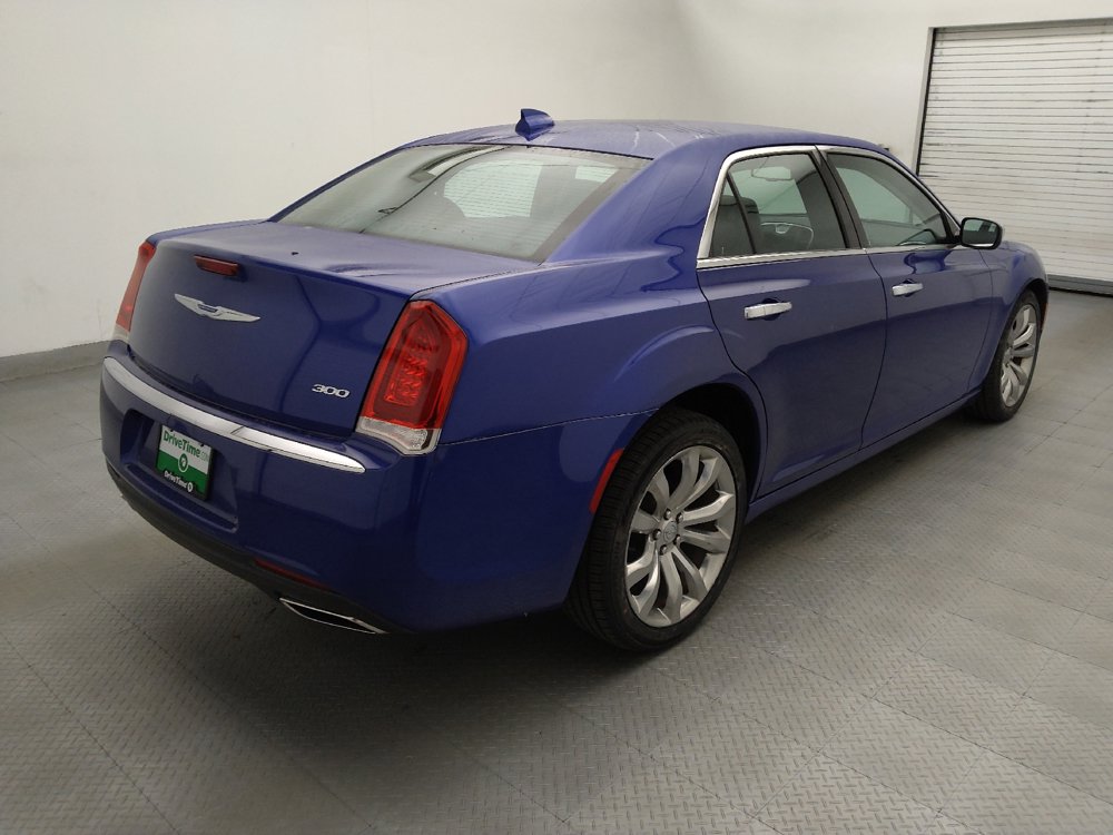 Used 2019 Chrysler 300 Limited RWD image 10