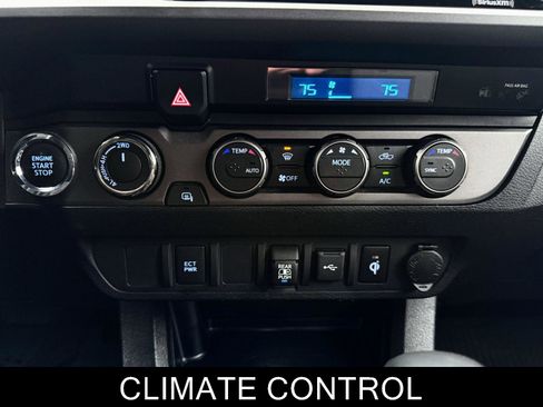 Used 2022 Toyota Tacoma TRD Sport image 21