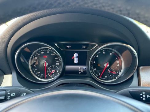 Used 2018 Mercedes-Benz GLA 250 image 26