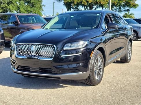 Certified 2022 Lincoln Nautilus FWD w/ Premium Package image 3