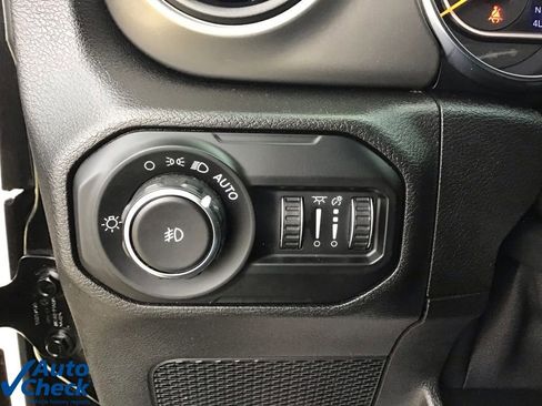 Used 2021 Jeep Wrangler Unlimited Sport image 34