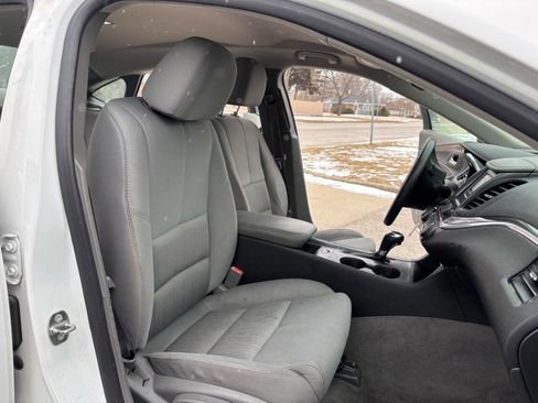 Used 2015 Chevrolet Impala LS image 11