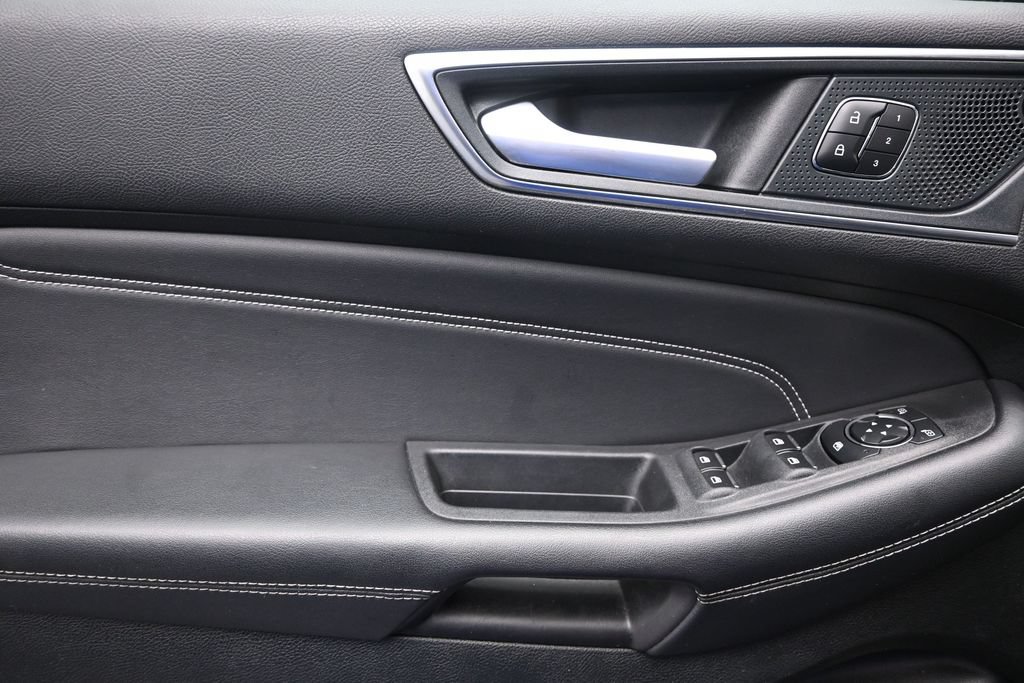 Used 2024 Ford Edge Titanium AWD/4WD image 44