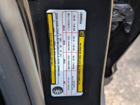 Used 2023 Jeep Grand Cherokee Limited w/ Black Appearance Package image 38