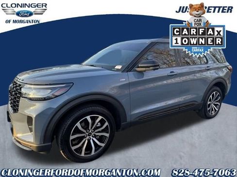 Used 2025 Ford Explorer ST-Line image 4