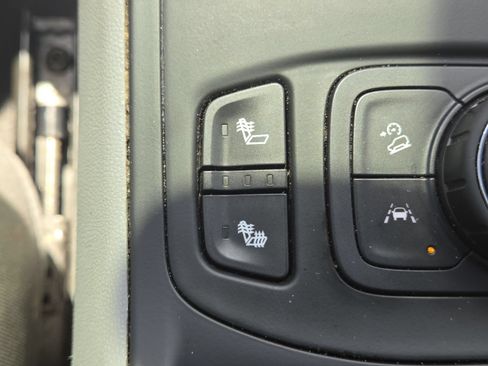 Used 2021 GMC Terrain SLT w/ LPO, Floor Liner Package FWD image 5