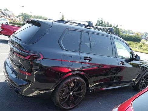 Used 2024 BMW X7 xDrive40i w/ M Sport Package AWD/4WD image 14
