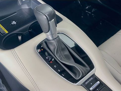 Used 2025 Honda HR-V EX-L image 24