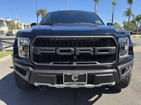 Used 2018 Ford F150 Raptor w/ Equipment Group 802A Luxury image 12