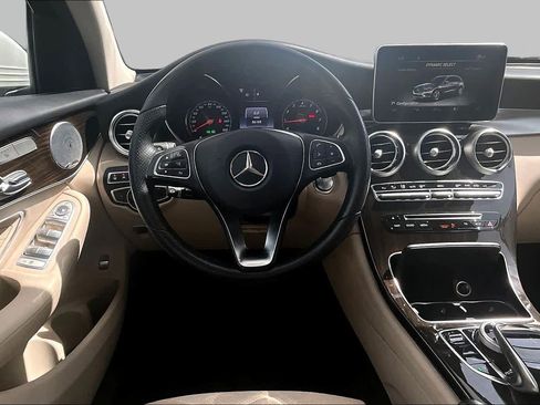 Certified 2017 Mercedes-Benz GLC 300 4MATIC image 6