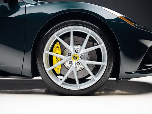 Used 2026 Lotus Emira RWD image 39