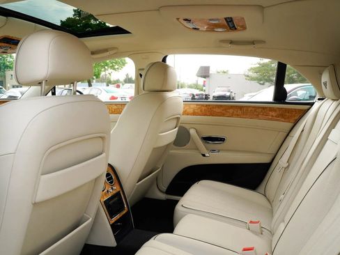 Used 2014 Bentley Flying Spur W12 AWD/4WD image 27