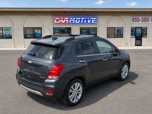 Used 2020 Chevrolet Trax Premier AWD/4WD image 9