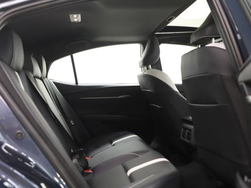 Used 2026 Toyota Camry SE w/ Multimedia Upgrade Package image 12