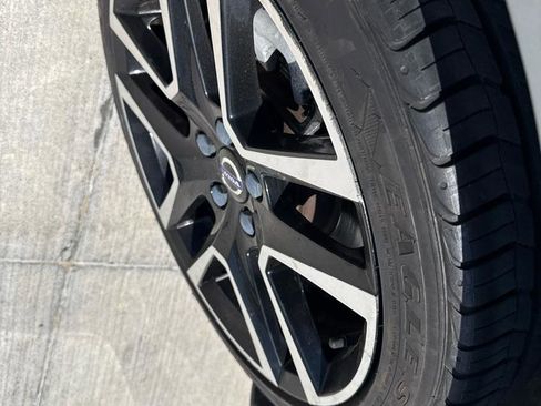 Used 2018 Volvo V60 T5 Dynamic w/ Vision Package FWD image 51