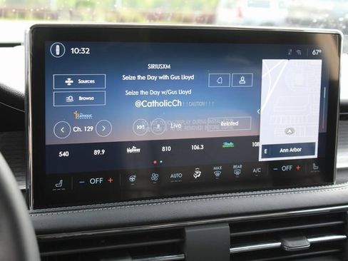 New 2023 Lincoln Corsair AWD w/ Equipment Group 101A image 23