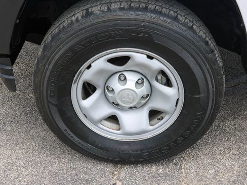 Used 2023 Toyota Tacoma SR RWD image 27