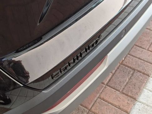 New 2026 Chevrolet Equinox LT w/ Midnight Edition FWD image 13