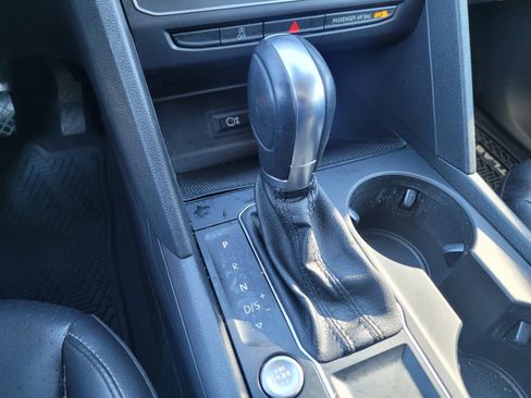 Used 2018 Volkswagen Atlas SE image 18