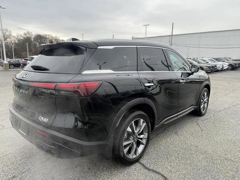 Certified 2024 INFINITI QX60 Luxe image 3