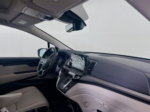 New 2026 Honda Odyssey EX-L image 7