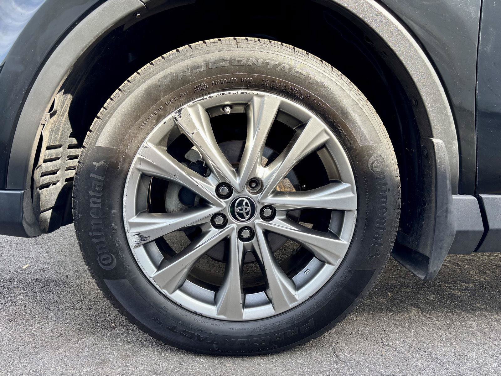 Used 2017 Toyota RAV4 Limited AWD/4WD image 30
