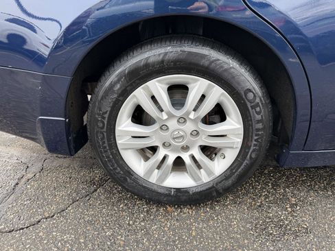 Used 2010 Nissan Altima 2.5 SL w/ SL Pkg image 8