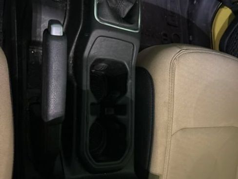Used 2022 Jeep Wrangler Sport AWD/4WD image 30
