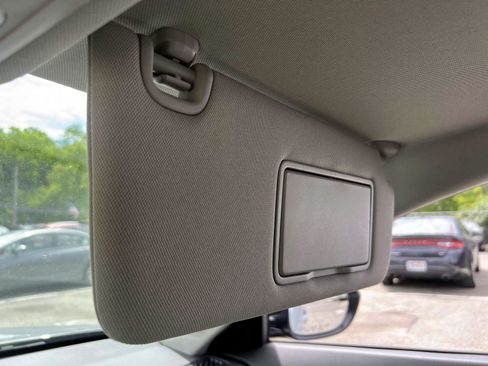 Used 2025 Honda Accord SE image 31