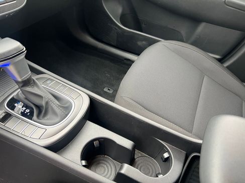 Used 2025 Hyundai Kona SEL image 36