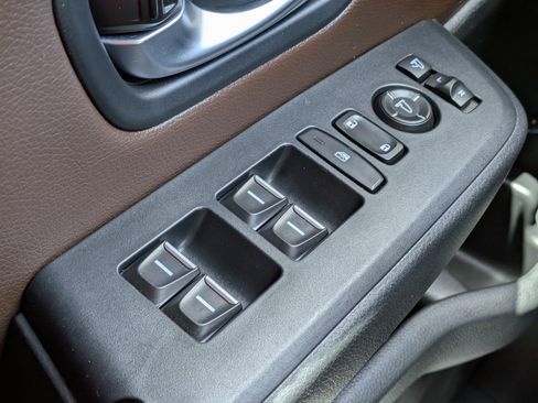 Used 2025 Honda Pilot Elite image 23