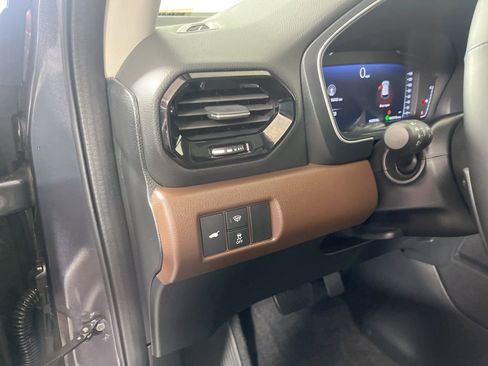 Certified 2023 Honda Pilot Elite image 27