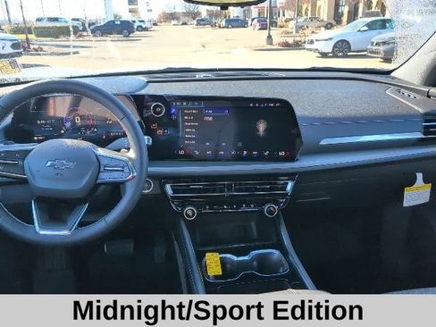 New 2026 Chevrolet Traverse LT w/ Midnight/Sport Edition image 4