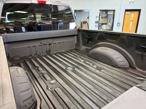 Used 2021 Ford F250 Lariat w/ Tremor Off-Road Package AWD/4WD image 24