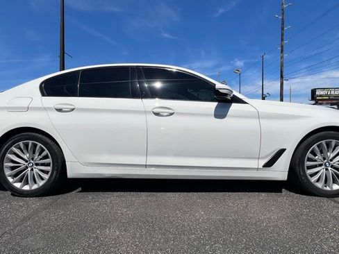 Used 2021 BMW 530i w/ Convenience Package image 9