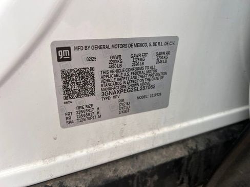 Used 2025 Chevrolet Equinox LT AWD/4WD image 6