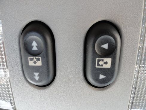 Used 2007 Lincoln Mark LT 2WD image 21