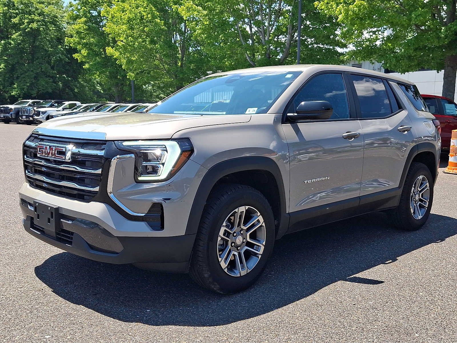 Used 2026 GMC Terrain Elevation FWD image 3