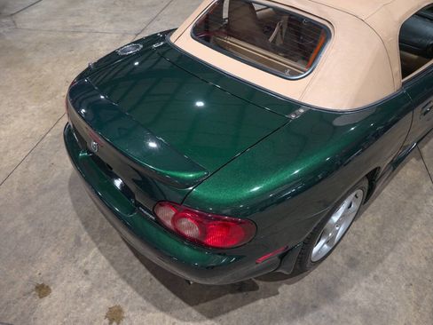 Used 2002 MAZDA MX-5 Miata LS RWD image 34