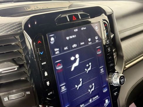 Used 2021 RAM 1500 Limited AWD/4WD image 16