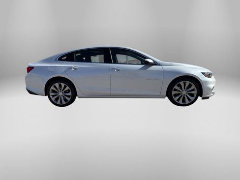 Used 2018 Chevrolet Malibu Premier w/ Premier Sun and Wheel Package image 5