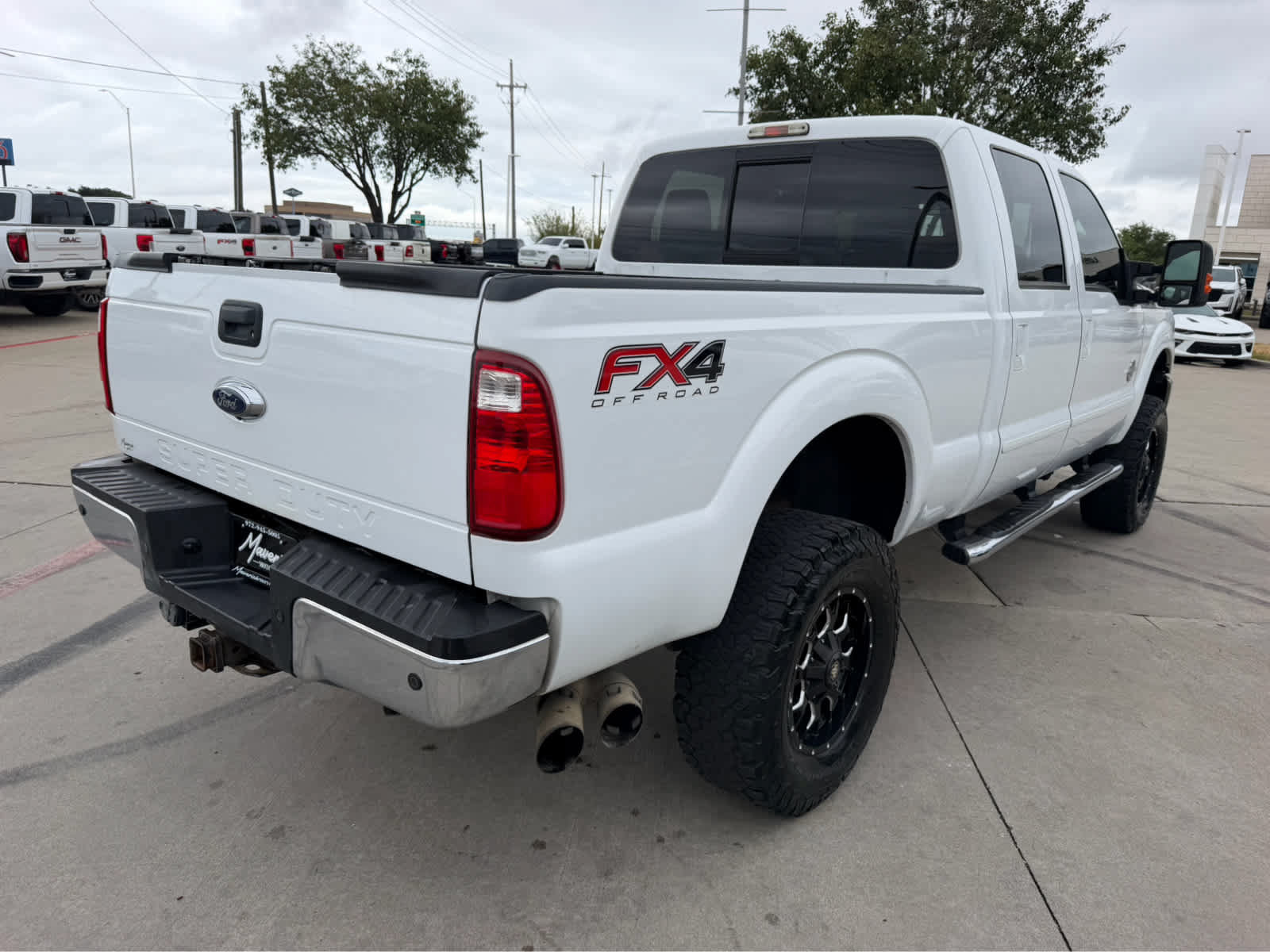 Used 2016 Ford F250 Lariat w/ Lariat Ultimate Package AWD/4WD image 3