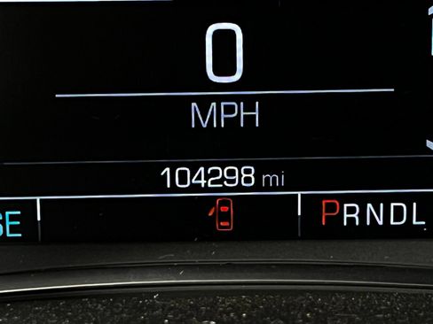 Used 2018 Chevrolet Traverse Premier w/ Driver Confidence II Package FWD image 11
