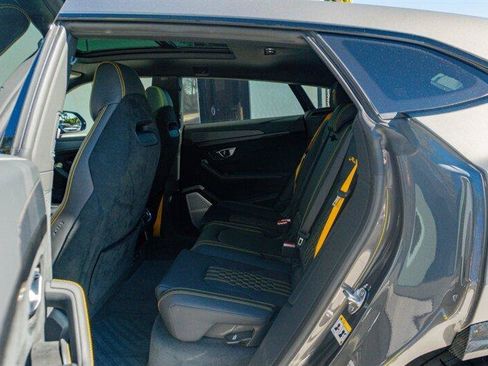 Used 2024 Lamborghini Urus Performante image 72