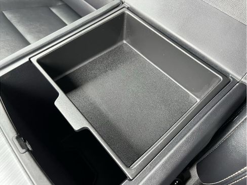 Used 2024 GMC Acadia Elevation w/ Trailering Package image 24