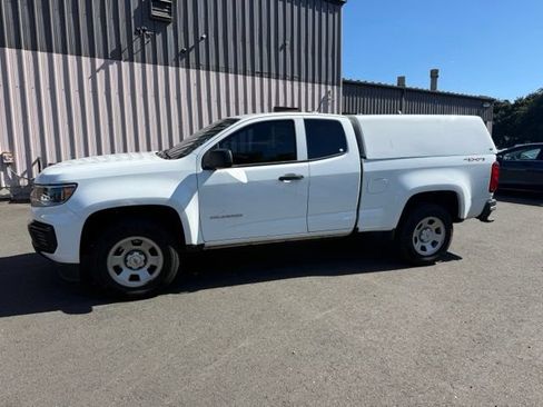 Used 2022 Chevrolet Colorado W/T w/ WT Convenience Package AWD/4WD image 6